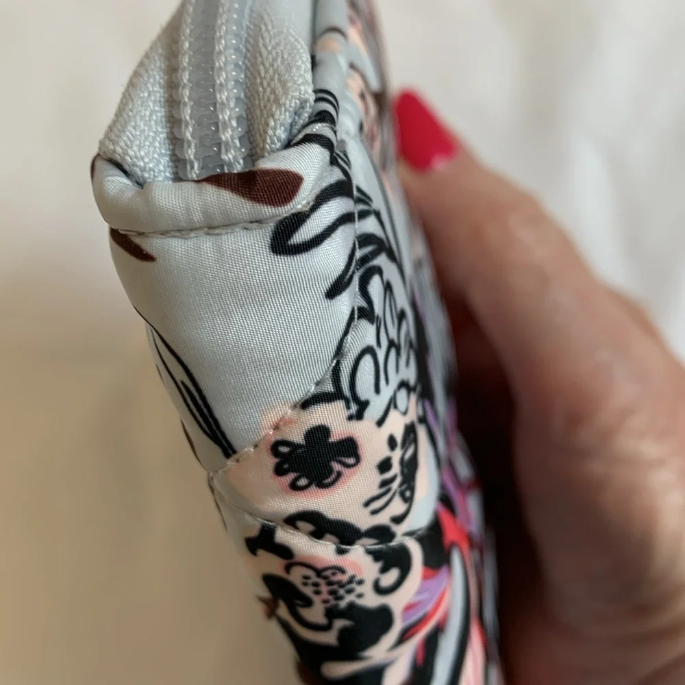 Vera Bradley Patterned Wallet. NWOT